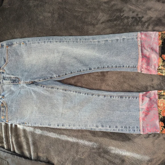 Pilcro and the Letterpress Light Blue Ankle Jeans with Decorative Floral Cuffs - Picture 5 of 5